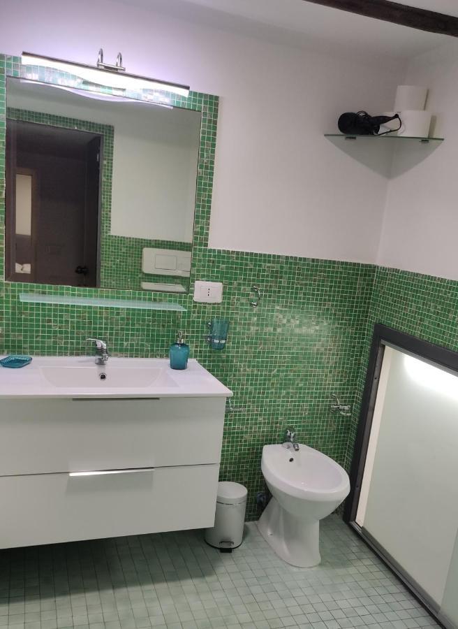 Tribunali Street House Apartment เนเปิลส์ ภายนอก รูปภาพ